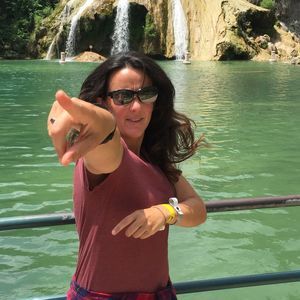 Meet your Posher, Jenn